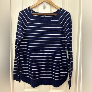 Pink Clover Blue and White Knit Top